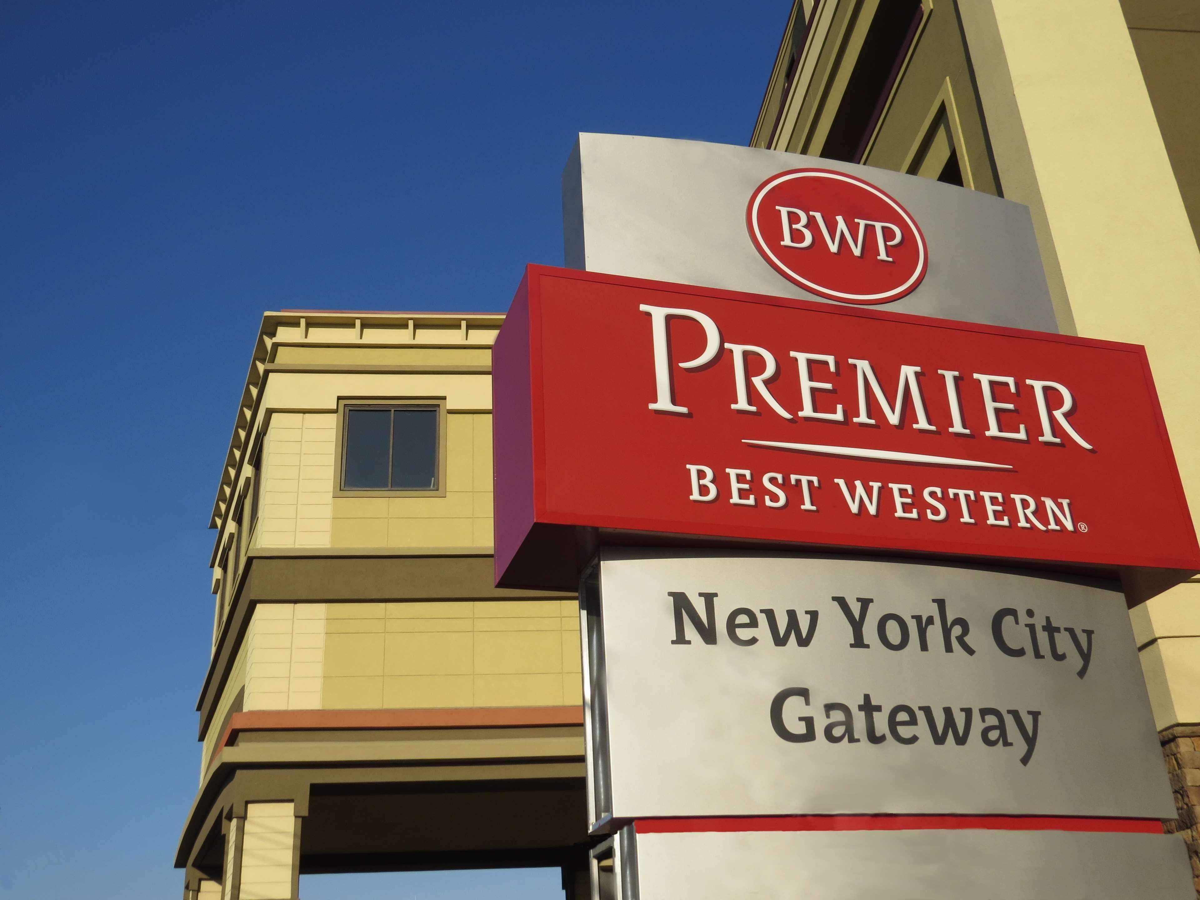 Best Western Premier NYC Gateway Hotel North Bergen Exterior foto